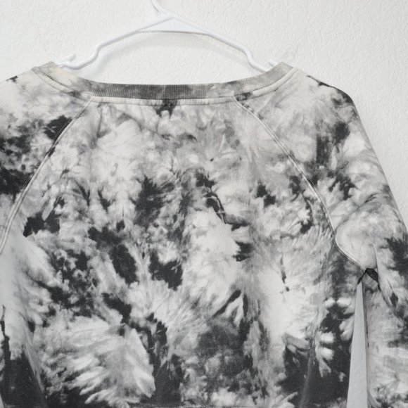 Balance Athletica Essence Cropped Sweatshirt, Tie Dye Poise Black & Whit… - Picture 9 of 12